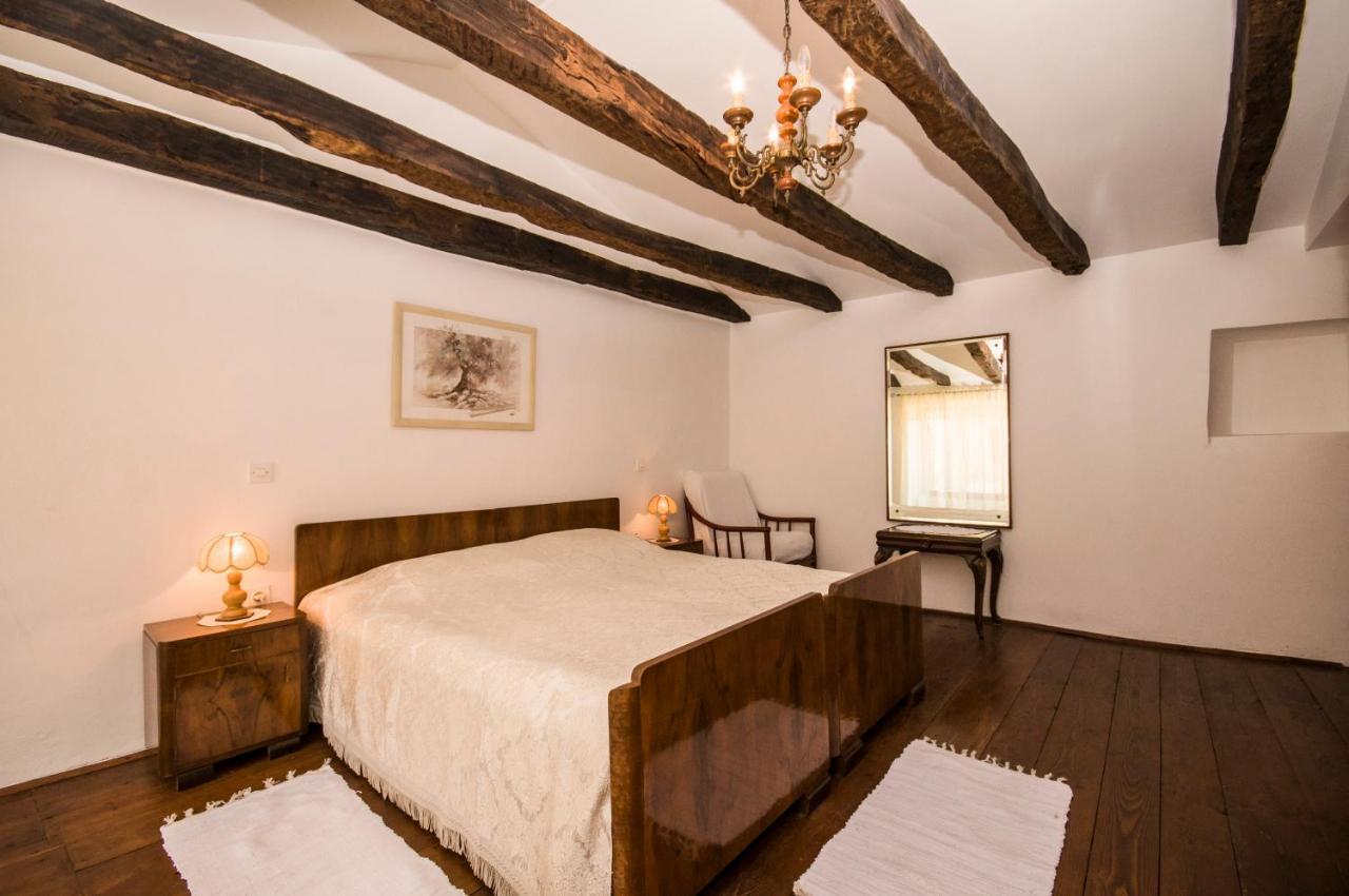 Holiday Home Trostova Kuca Pazin Exterior foto