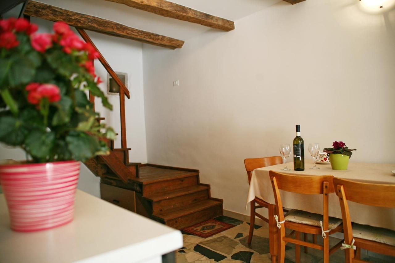 Holiday Home Trostova Kuca Pazin Exterior foto